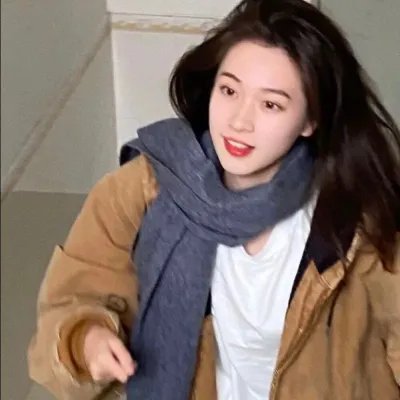 女管家